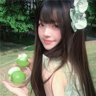 粉色飞碟 海报